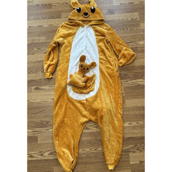 Kangaroo Pj’s Adult Costume Animal Cosplay Sleepwear Pajama EUC Size Large - Picture 1 of 4